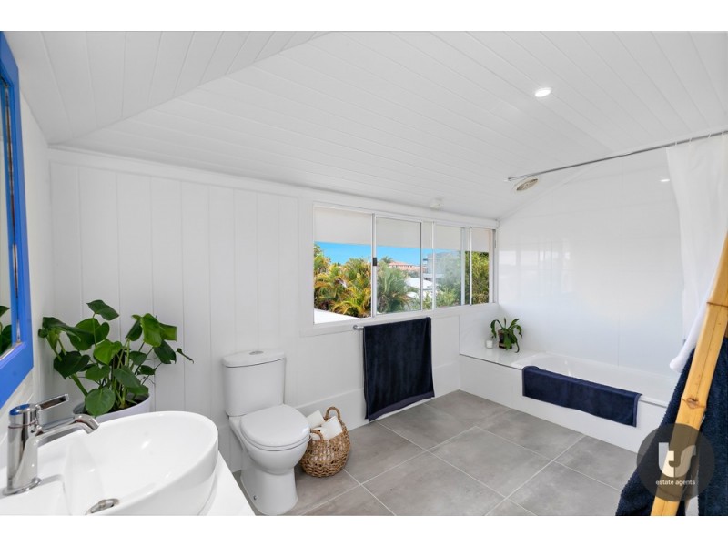 14 Base Street, Victoria Point QLD 4165