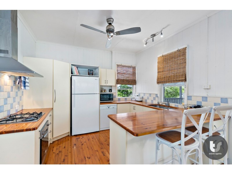 14 Base Street, Victoria Point QLD 4165