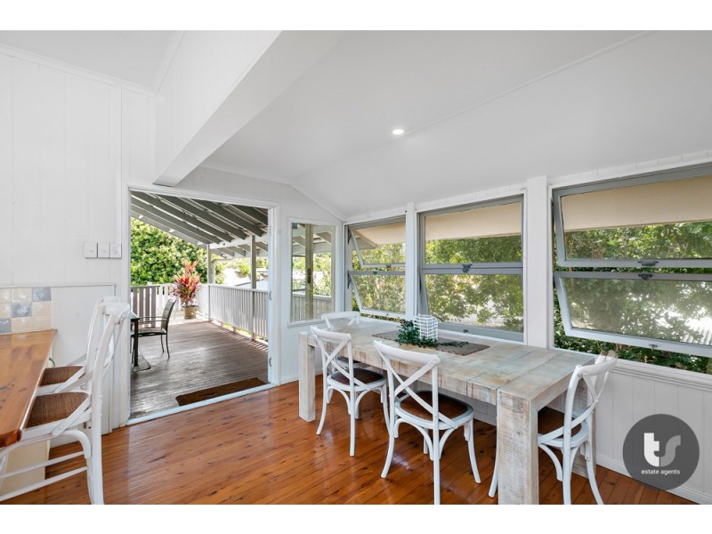 14 Base Street, Victoria Point QLD 4165