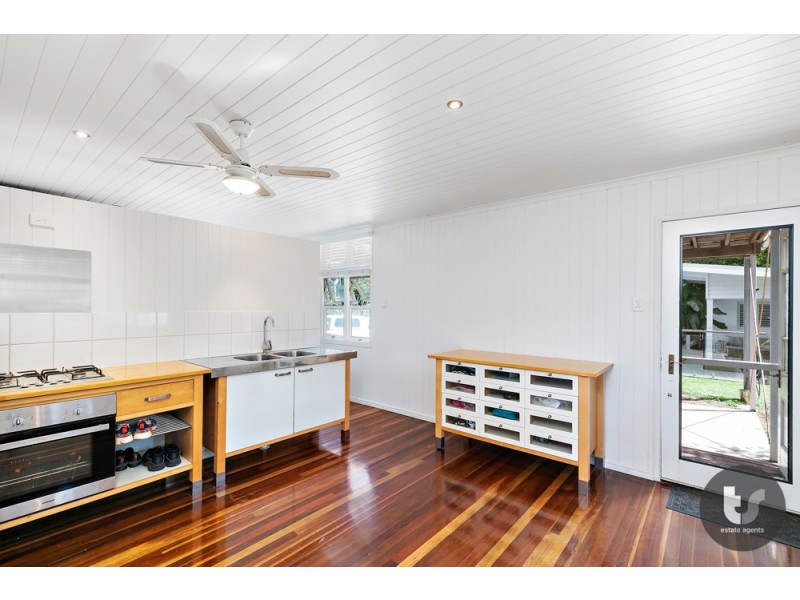 14 Base Street, Victoria Point QLD 4165