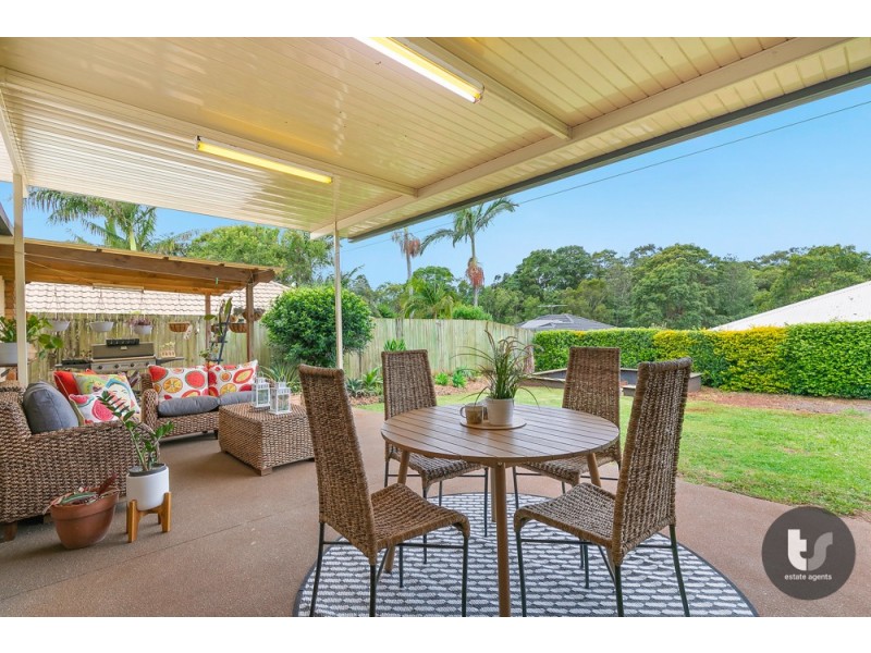 20 Mashie Place, Redland Bay QLD 4165