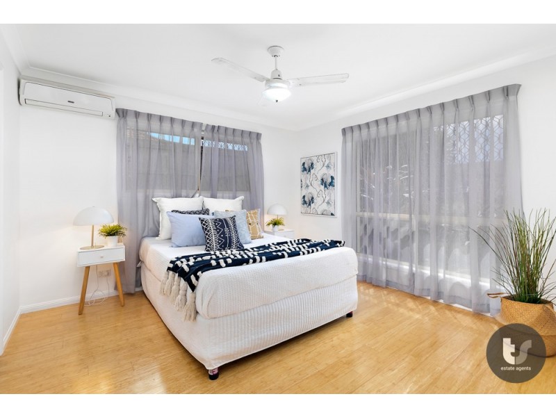 20 Mashie Place, Redland Bay QLD 4165