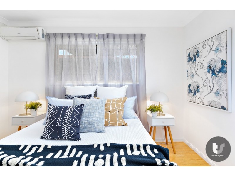 20 Mashie Place, Redland Bay QLD 4165