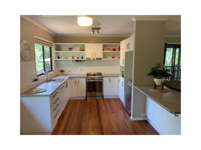 7 Mareela Street, Coochiemudlo Island QLD 4184