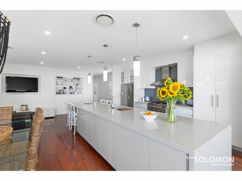 217 Main Road, Wellington Point QLD 4160