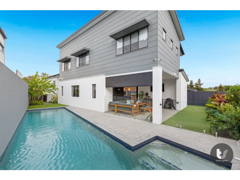 39 Nelson Place, Carindale QLD 4152