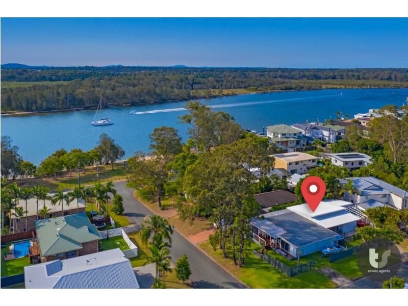 44 Buliti Street, Hope Island QLD 4212