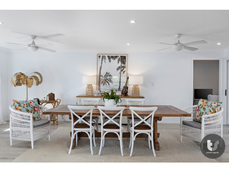 44 Buliti Street, Hope Island QLD 4212