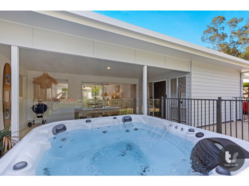 44 Buliti Street, Hope Island QLD 4212