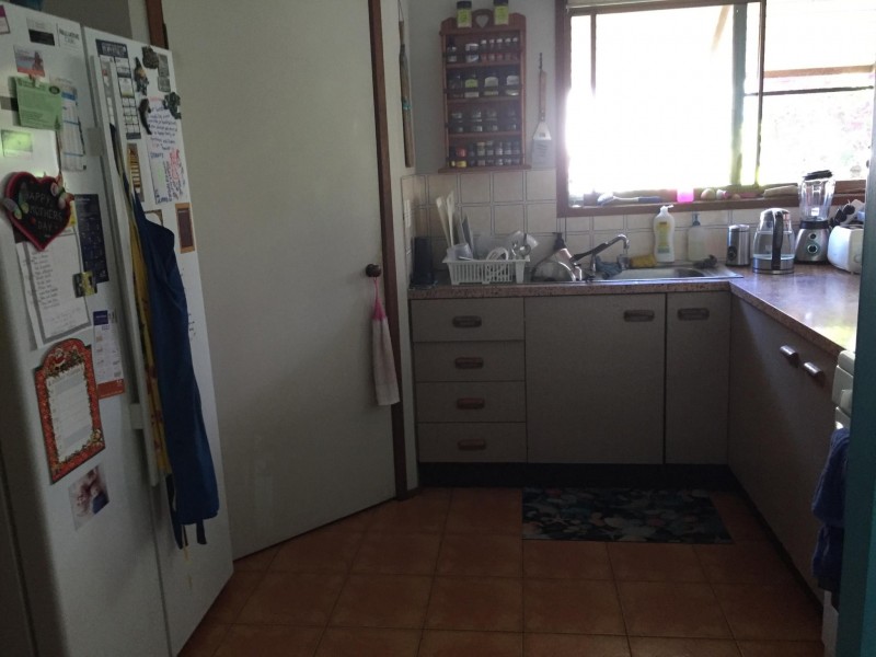 38 Carefree Street, Coochiemudlo Island QLD 4184