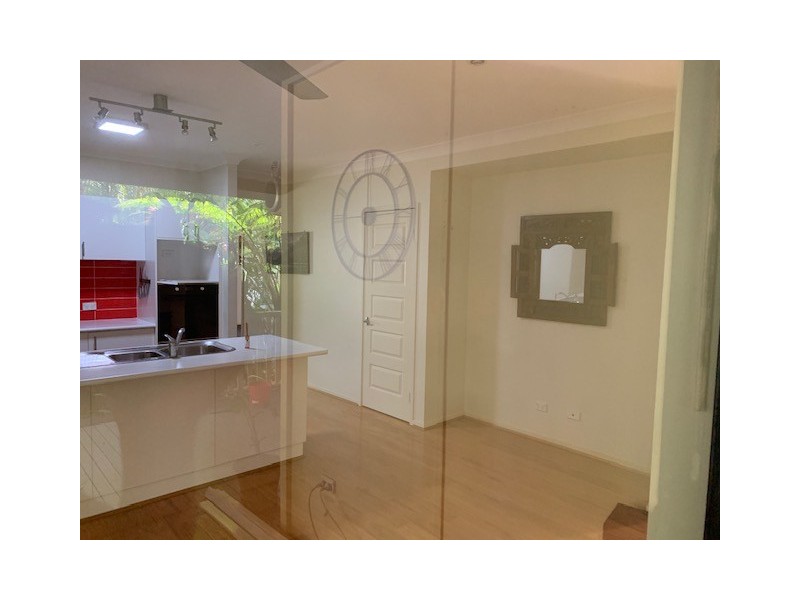 19 Merindah Street, Coochiemudlo Island QLD 4184