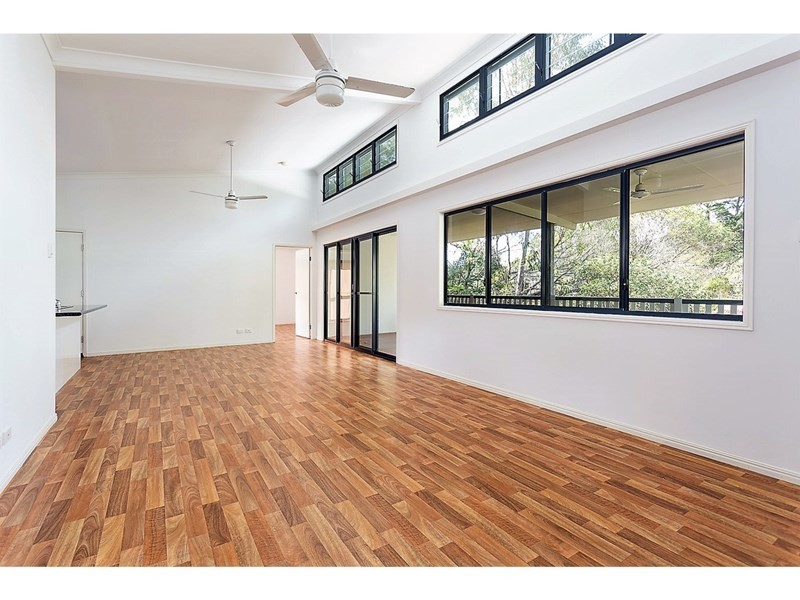 19 Elizabeth Street, Coochiemudlo Island QLD 4184