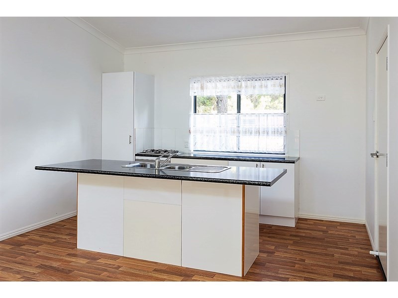 19 Elizabeth Street, Coochiemudlo Island QLD 4184