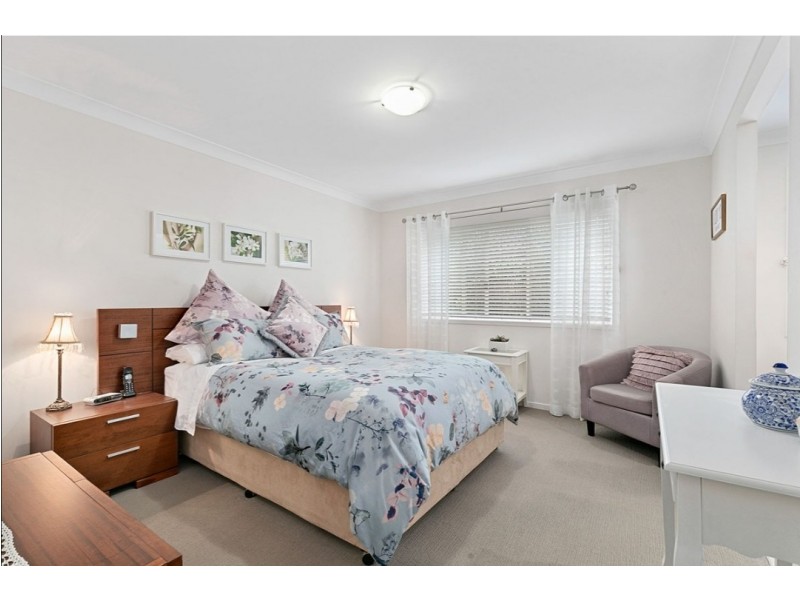 32 Amalia Street, Birkdale QLD 4159