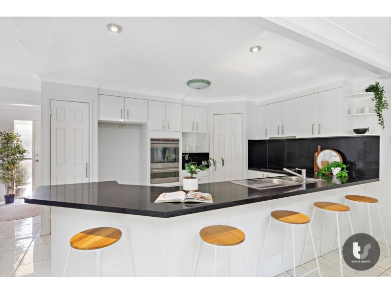 6 Laurance Court, Wellington Point QLD 4160