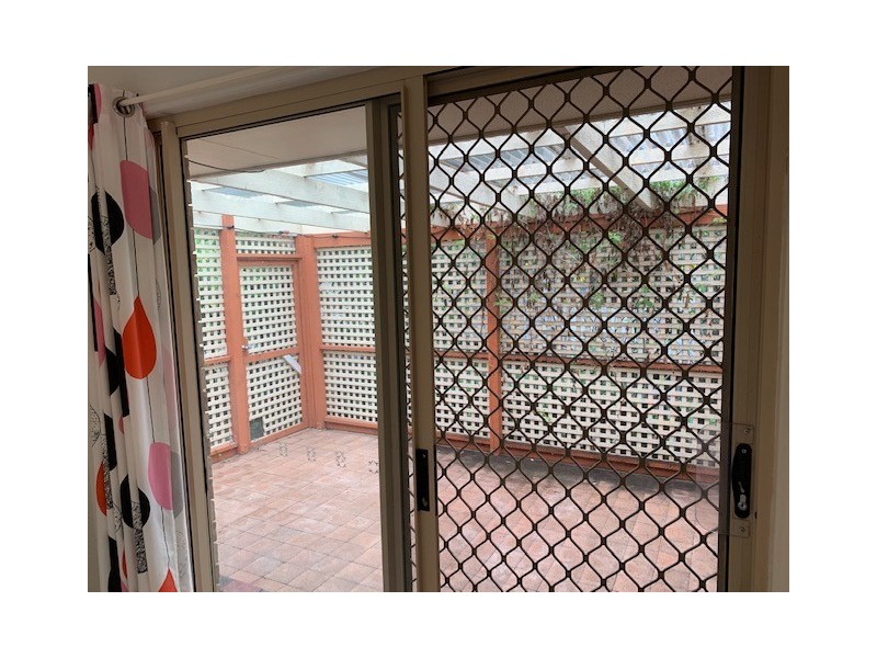 27 Carefree Street, Coochiemudlo Island QLD 4184