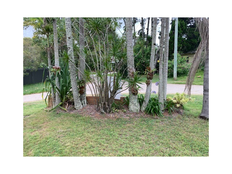 27 Carefree Street, Coochiemudlo Island QLD 4184