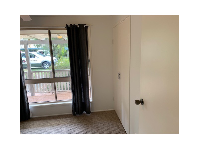 27 Carefree Street, Coochiemudlo Island QLD 4184