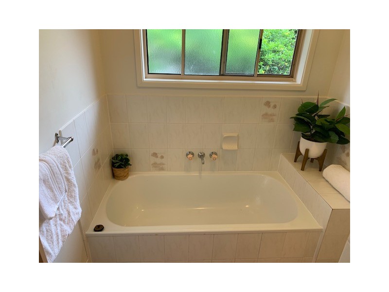 27 Carefree Street, Coochiemudlo Island QLD 4184