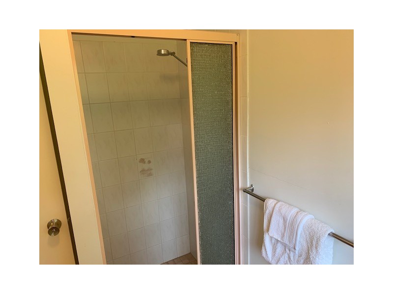 27 Carefree Street, Coochiemudlo Island QLD 4184
