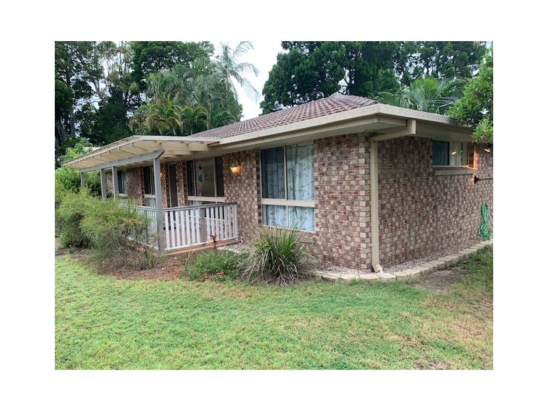 27 Carefree Street, Coochiemudlo Island QLD 4184