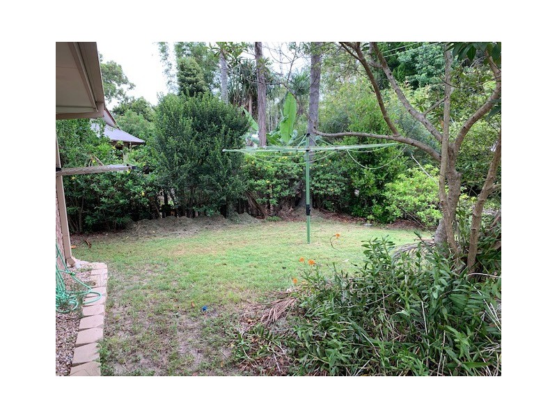 27 Carefree Street, Coochiemudlo Island QLD 4184