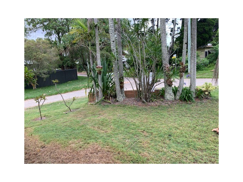 27 Carefree Street, Coochiemudlo Island QLD 4184