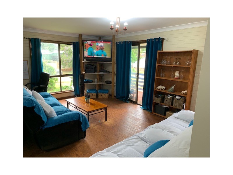 15 Mareela Street, Coochiemudlo Island QLD 4184