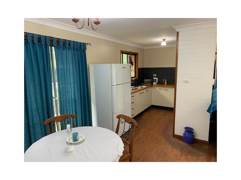 15 Mareela Street, Coochiemudlo Island QLD 4184