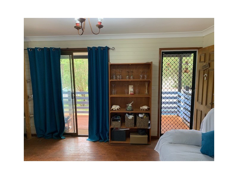 15 Mareela Street, Coochiemudlo Island QLD 4184