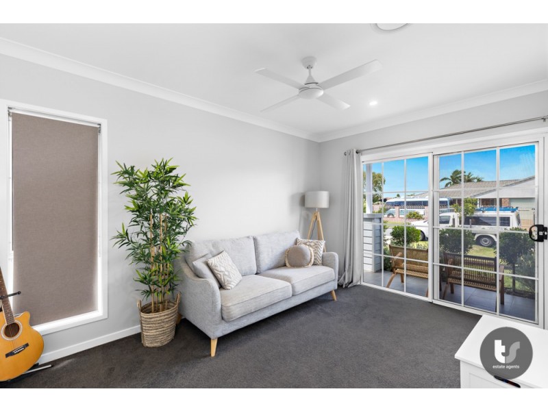 15 Simon Street, Victoria Point QLD 4165