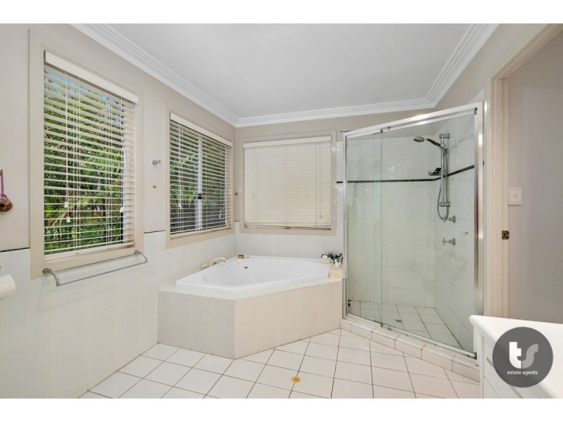 22 Hansen Court, Ormiston QLD 4160