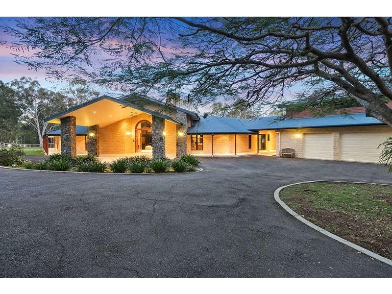 57 Double Jump Road, Redland Bay QLD 4165