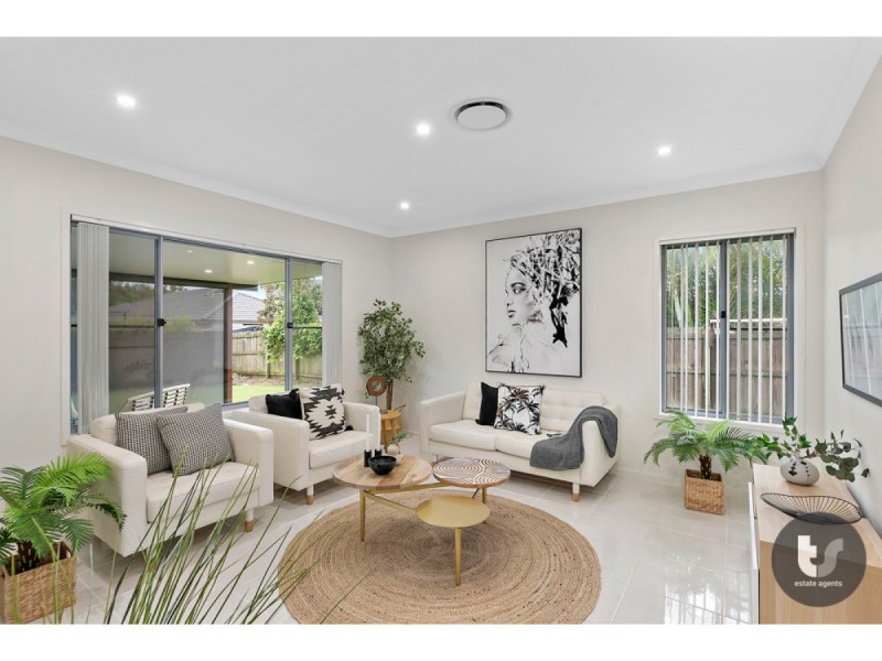 76 School Road, Victoria Point QLD 4165