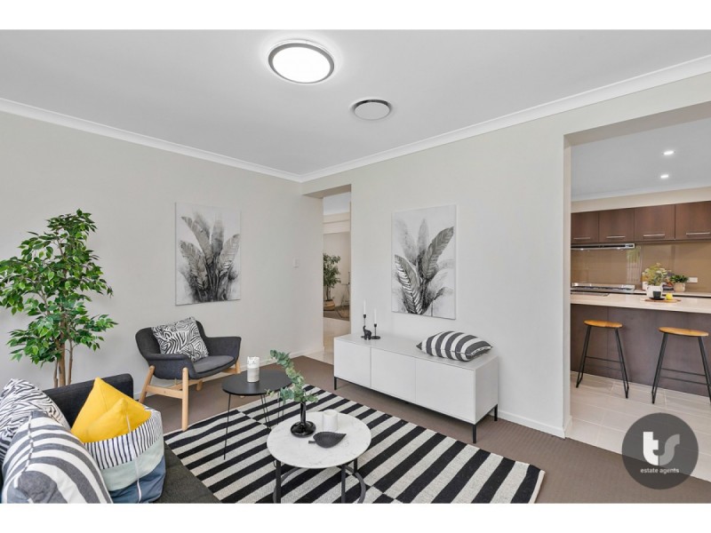 76 School Road, Victoria Point QLD 4165