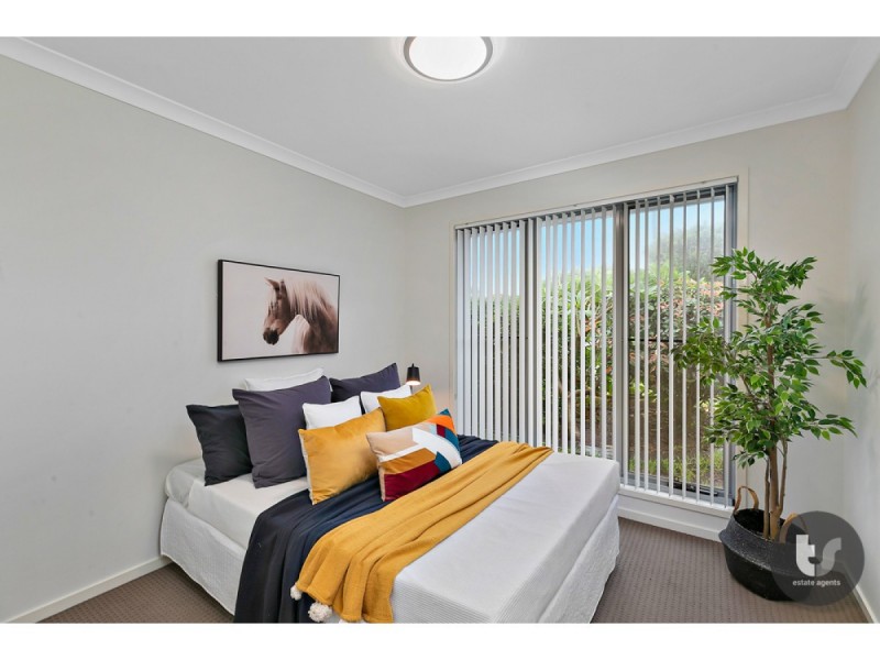 76 School Road, Victoria Point QLD 4165