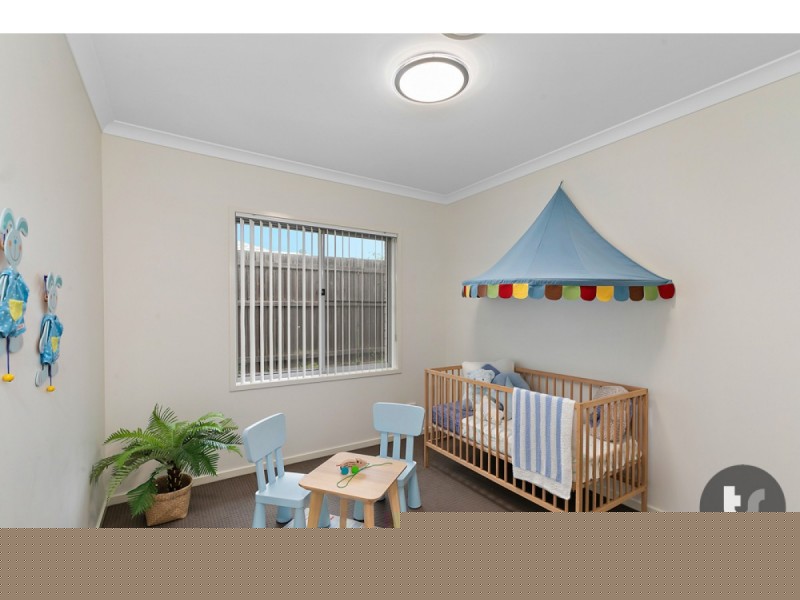 76 School Road, Victoria Point QLD 4165