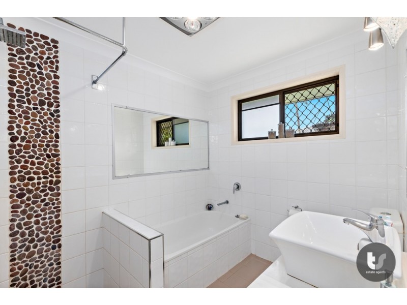 34 Werong Crescent, Cleveland QLD 4163