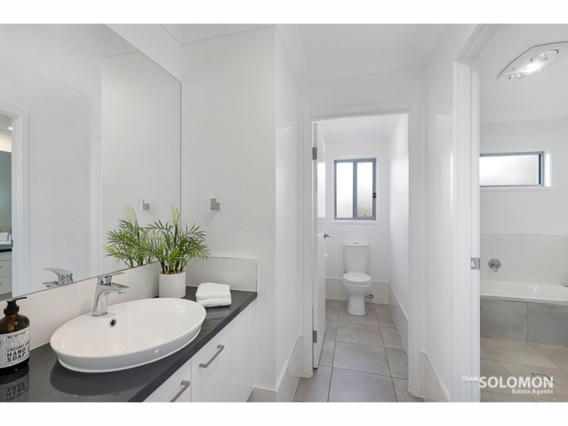 3A Bee Street, Ormiston QLD 4160