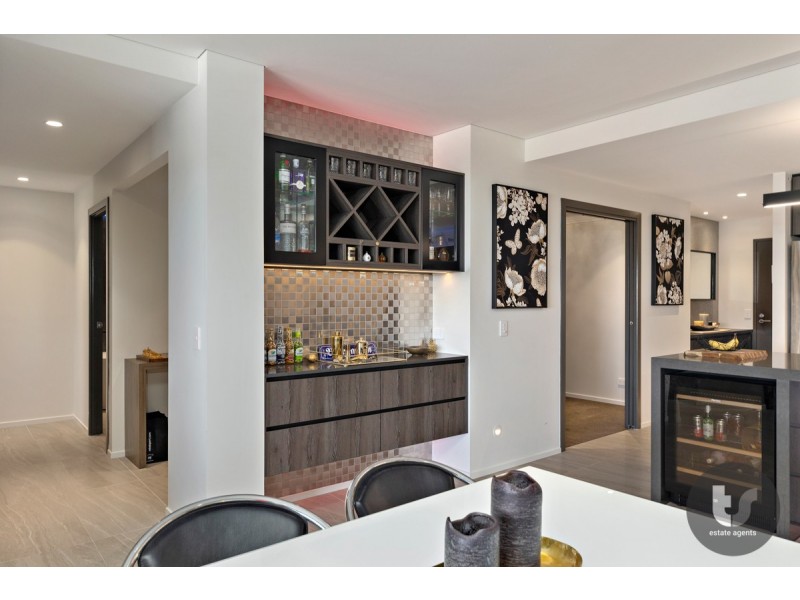 70/45 Shore Street East, Cleveland QLD 4163