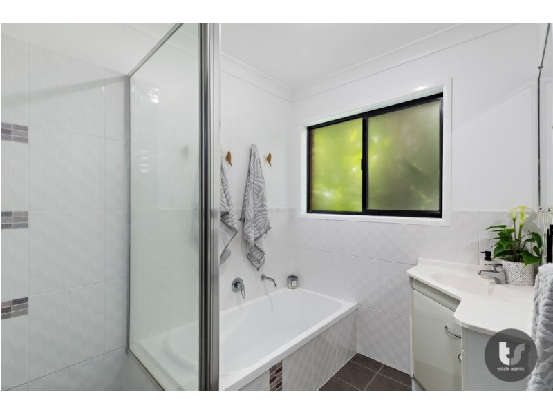 227 Main Street, Redland Bay QLD 4165
