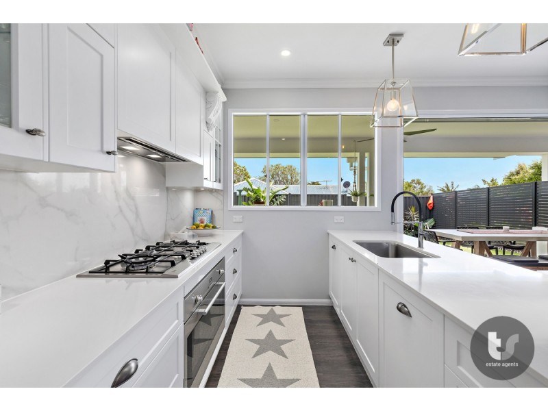 9a Albert Street, Ormiston QLD 4160