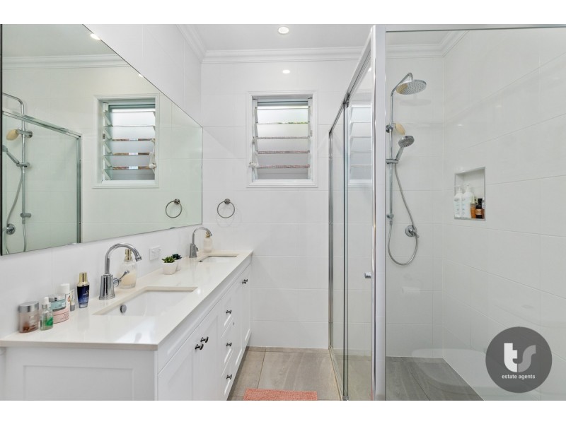 9a Albert Street, Ormiston QLD 4160