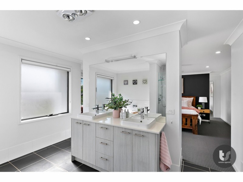 9 Duchess Place, Cleveland QLD 4163