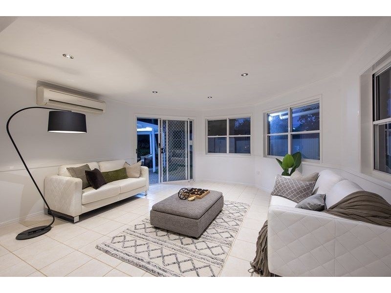 16 Lancelot Street, Rochedale South QLD 4123