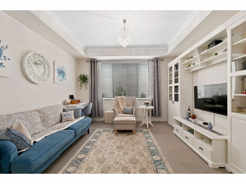 32 Amalia Street, Birkdale QLD 4159