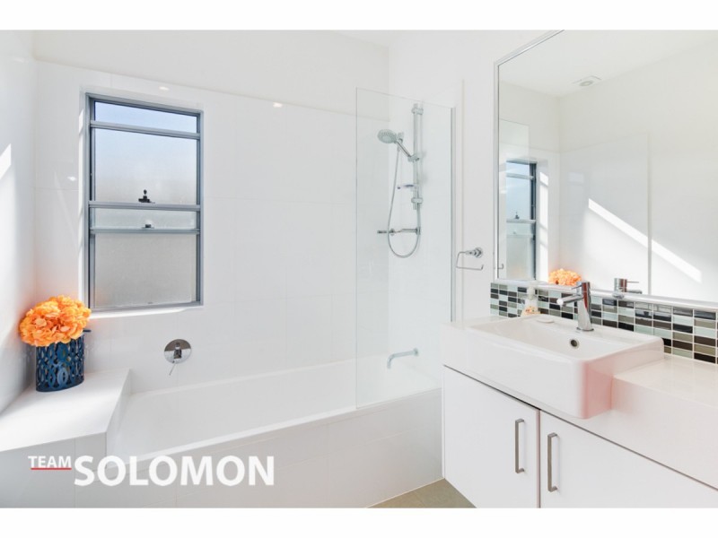 2/25-27 Passage Street, Cleveland QLD 4163