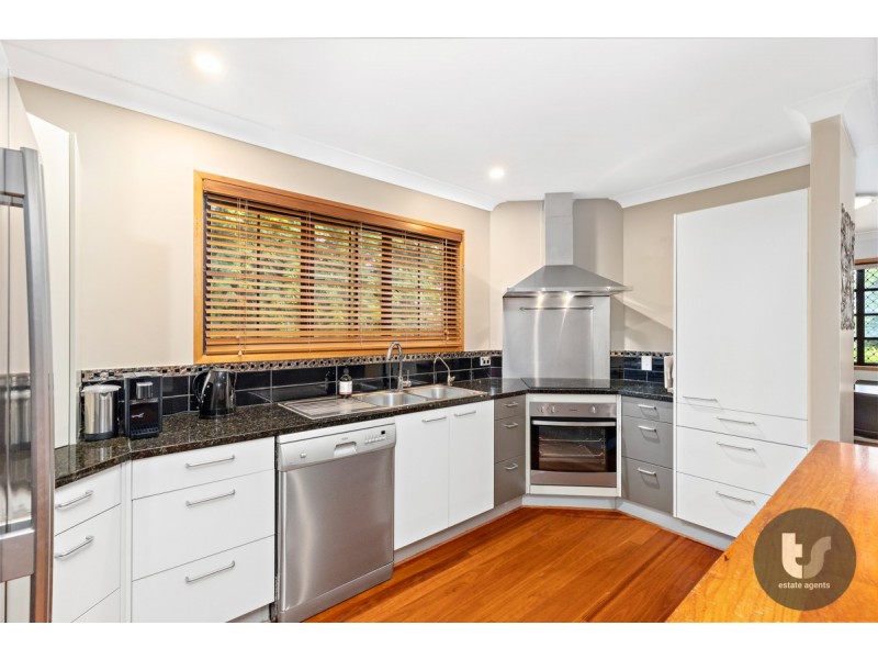 9 Waterford Crescent, Ormiston QLD 4160