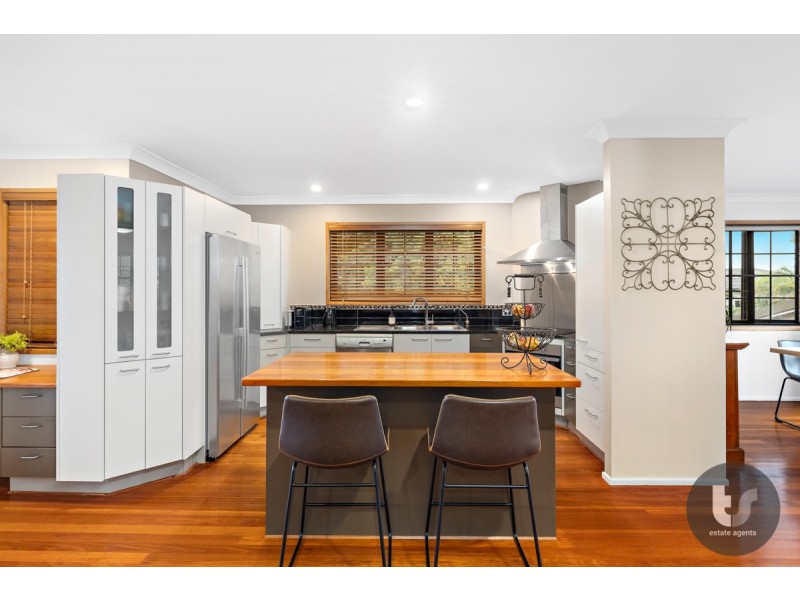 9 Waterford Crescent, Ormiston QLD 4160