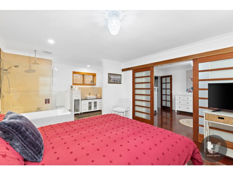 9 Waterford Crescent, Ormiston QLD 4160